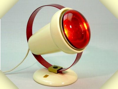 the Philips Infraphil 7529 was a heat lamp for therapeutic applications