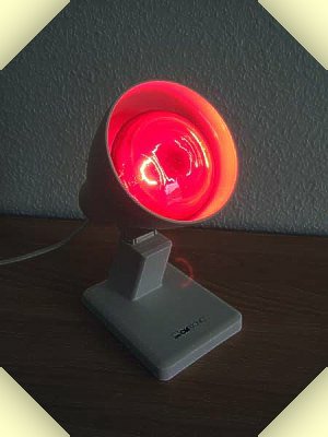 the Clatronic IRL233 heat lamp had an optical red filter to reduce the light component of its radiation