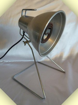 the Gilseal 300 heat lamp was fitted with a metal tubular